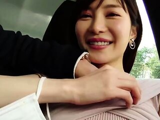 Amateur hottie fucked outdoor in public