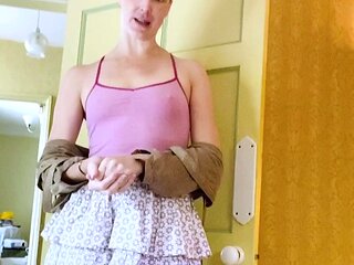 Cute amateur brunette naughty in solo jerking show on camera