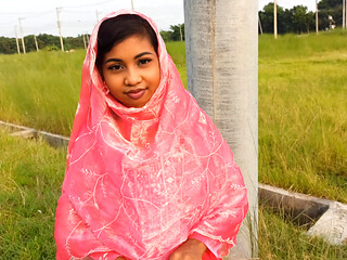 Bangladeshi Hotel Grill Outdoors A girl is waiting, I don't know who, but I'll try to see if it's for me.sex video