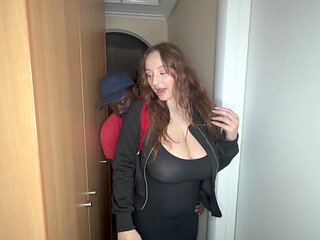 Brunette Amber Bloom Went to Her Friends House for BBC