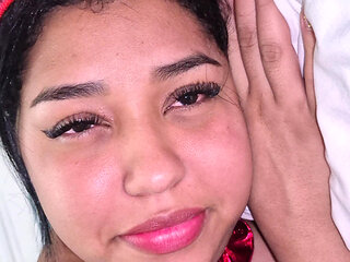 Venezuelan of Valencia, all she wants is to be fucked and famous.