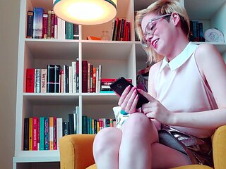 home made amateur blonde Masturbating