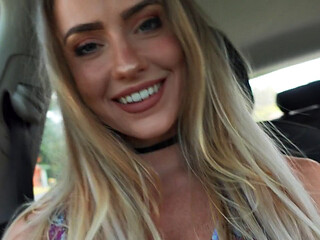 Hot Blonde Babe Jerks Off In Her Car