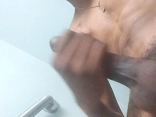 WATCH MY BALLS BOUNCE & RELEASES A MASSIVE CUM LOAD (MOANS)