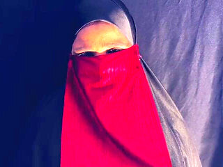 Desi Hijab Big Milk Sales Girl Leashed