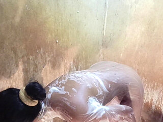 Take a Shower with Me, My Dear