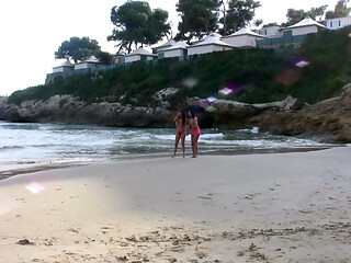 Tight pussy chicks threesome fucked on beach