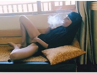 Arab milfs risky window play with smoking allure