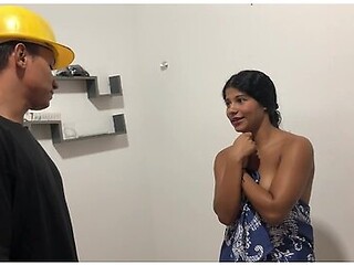 I Fuck The Bricklayer Who Works At Fuck Mes House. One Fucks Me Very Hard - Porn In Spanish