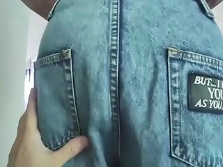 older woman of 75 years with quite a nice ass who likes to take anal