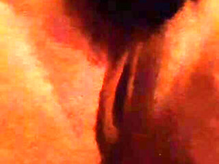 Milf does it herself with a vibrator & cums