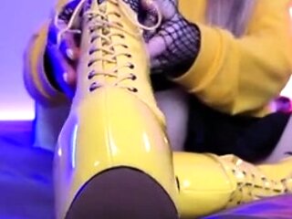 Queenie Steph High Heels And Bare Feet