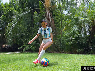 Worlds Cup Hot Body Soccer Star Vivienne Vo Scores Big