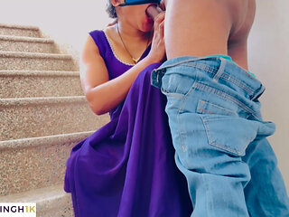 Husband Wife Sex Video on the Stairs of the House Hardcore with Hindi Voice