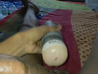 Desi boy masturbation, playing withbig dick.