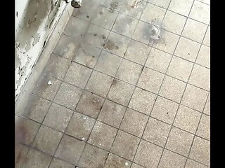 Ejacmanfrance &eacute_jaculation en slow motion urbex
