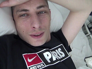 The sexy latino Rudal fucked raw by the big cock of Jess Royan