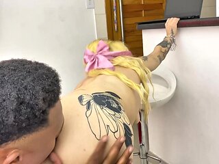 The black guy went to fix my intercom and fucked me in the hair