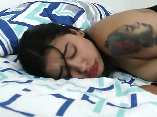 Beautiful Latina Wants Me To Fuck Her Pussy In Multiple Poses - Porno en Espa&ntilde;ol