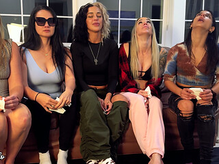 5 Girls Try Sneezing Powder - Mars Solo, Sinthia Bee, Sexy Sara Bee, and Andi Vicious Are All Introduced to Sneezing Powder for