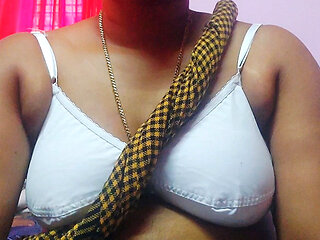 Desi young bhabi mohini has sex with her boyfriend