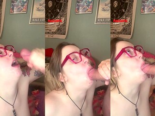 I love getting cum on these glasses ????