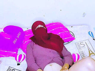 Hijab Wife Has A Hard Time Fucking Her Father-in-Law