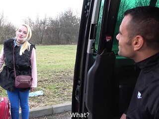 Blond bombshell Jessica gives epic blowjobs in a sizzling car ride