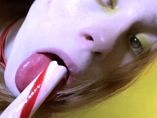 Amateur brunette ariana marie solo toying