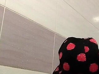 Amateur Wife Takes a Shower, Hairy Pussy, Big Ass.