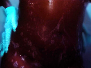 LIL latina SHOWER show sLo-mo