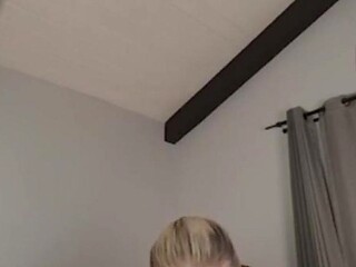 Blonde Dolores explores her sexual consciousness in POV cosplay parody