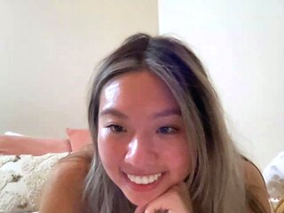 midnighthotie asian webcam slender japanese