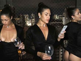 Elegant Latina Brunette Strips Fast For Hot Missionary Fuck - Amateur Homemade Sex