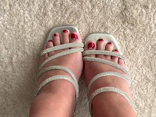 Fitting for Foot Connoisseurs