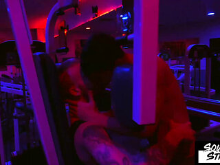 SOUTHERNSTROKES Tattooed Blond Declan Moore Barebacked By Aiden Ward