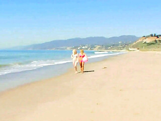 Beach Blonde Lesbians 69 and oral sex