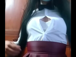 Hermoso marica vestido como una mujer ansioso de verga