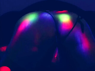 Hot Ass Wiggle, Enjoy Watching My Hot Ass That Desires You