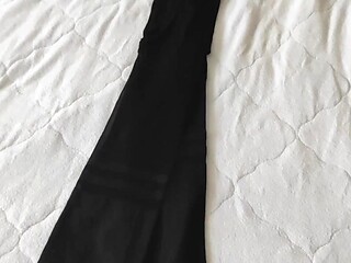 I played and ruined girlfriend′s new pantyhose/tights