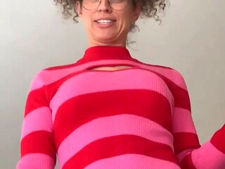 Quickie Under The Christmas Tree Cum Down My Chimney