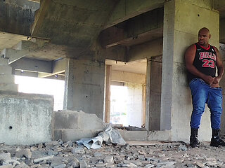 I Went to Pee at the Construction Site and Felt Like Getting up to Some Mischief.