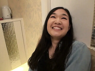 Filming with the Camera She Got From Her Pachinko Victory