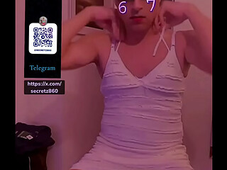 Connecticut pervert- wanking in a dress