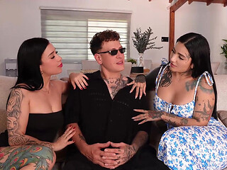 Threesome with My Best Friend and My Security Guard Share My Security Guard's Huge Cock