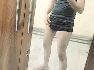 Desi lund khada hai