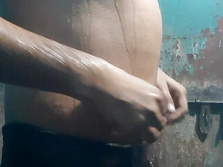 18 Year Old India Boy Masterbate in Shower