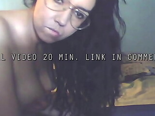 Latina milf with big tits teases cam viewers