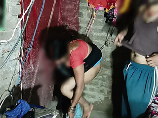 Secret sex in broad daylight, brother-in-law entered the sister-in-law's room and persuaded the sister-in-law to her, then sucked the nipples, choosing the sister-in-law, the sister-in-law landed the muscle and stood up to the doctor.
