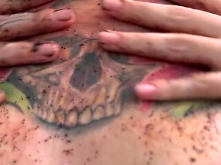 Alternative Girl Give You a Worship to Hairy Armpits